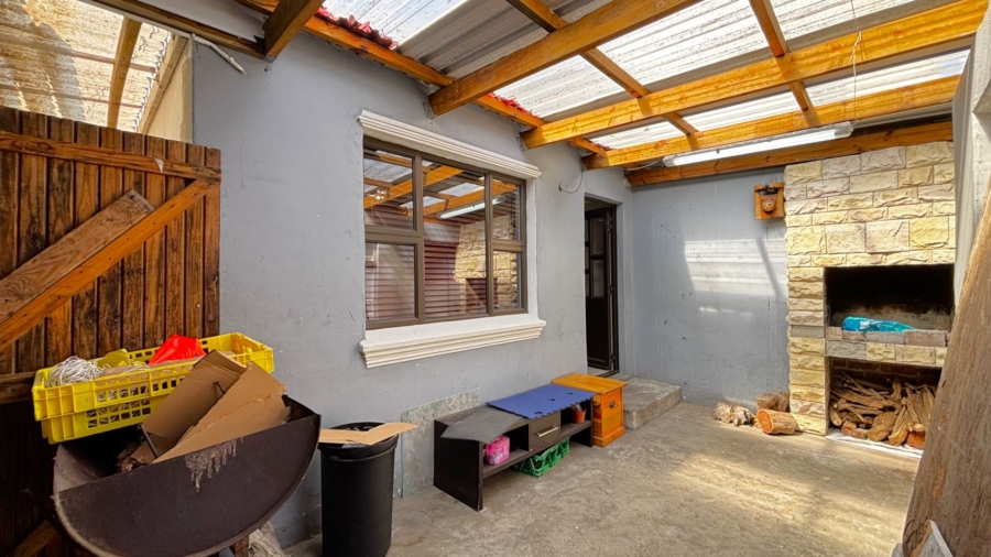3 Bedroom Property for Sale in Rocklands Western Cape